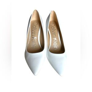 Calvin Klein White Heels- Size 5.5M Silver Logo & Heel Detail - Gently Worn